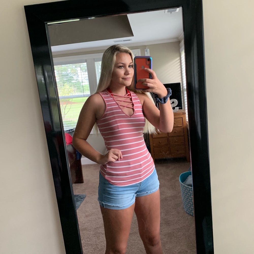 Cute stripped tank top
